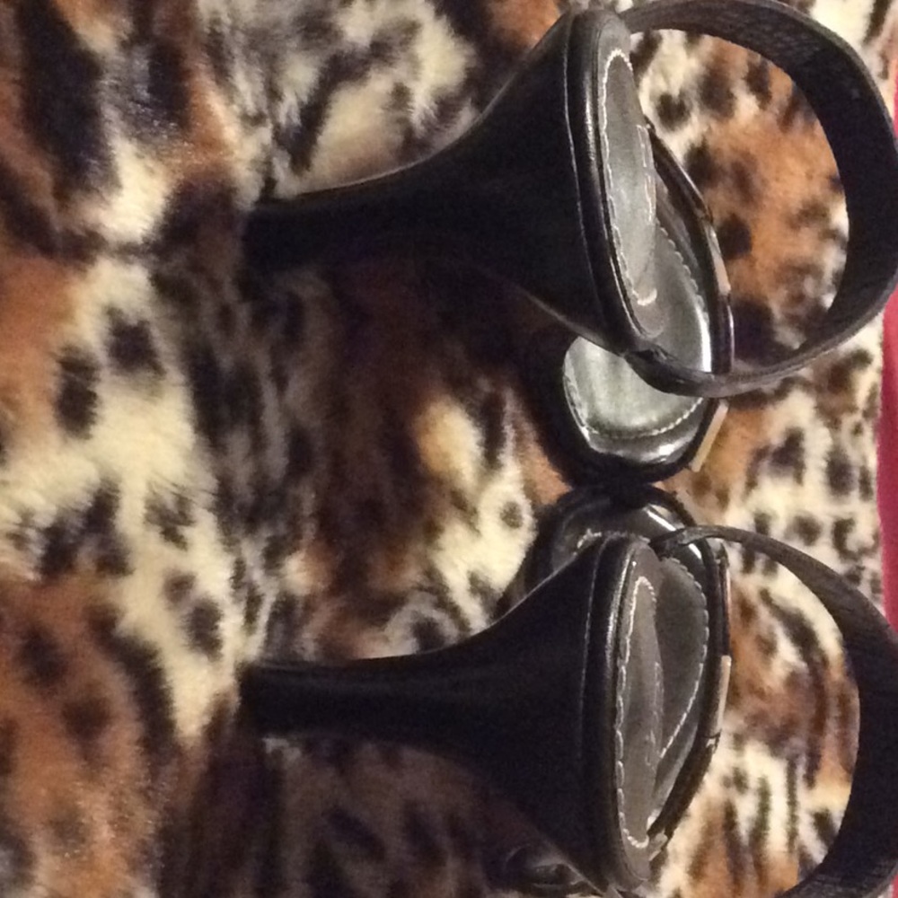 Heels - Picture 5 of 5